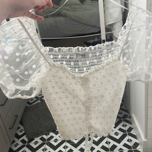 White Summer top with puff sleeves!